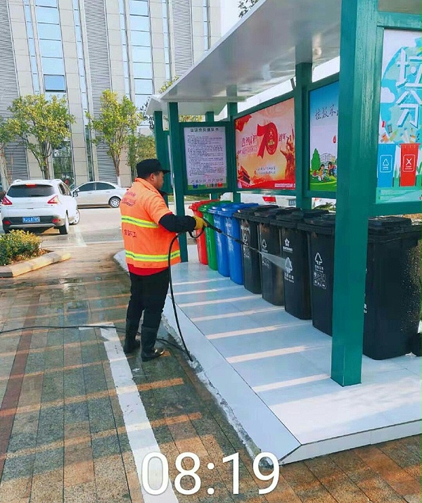 乐冠体育智能垃圾分类试点9
