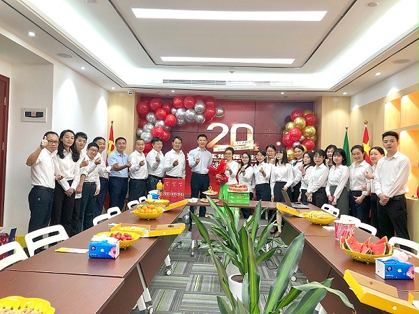 热烈祝贺乐冠体育环保成立20周年