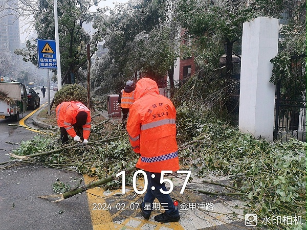 乐冠体育环保：长沙清冰除雪