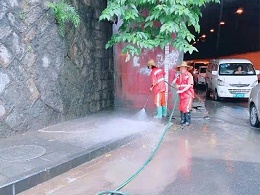 金沙县突降一夜暴雨，乐冠体育人启动应急清淤保畅通