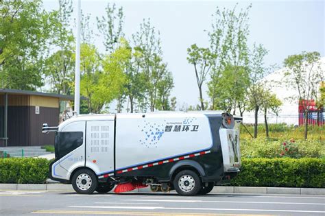 乐冠体育环保：无人驾驶智慧环卫