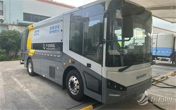 乐冠体育环保：像公交车一样的垃圾清运车