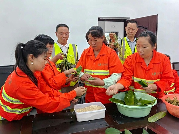 乐冠体育环保：粽情端午