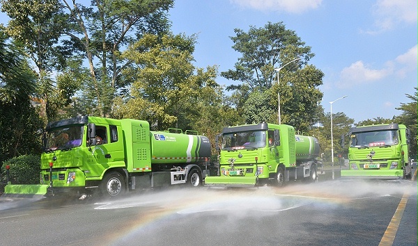 乐冠体育环保：新能源环卫清洁车