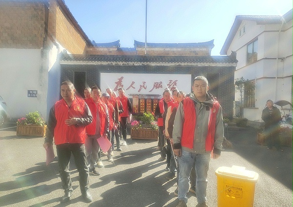 乐冠体育环保：武夷山市“三员合一”生态人防巡护之赶集宣传