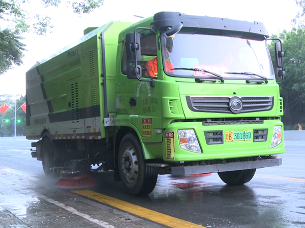 乐冠体育环保-新能源环卫车（八）