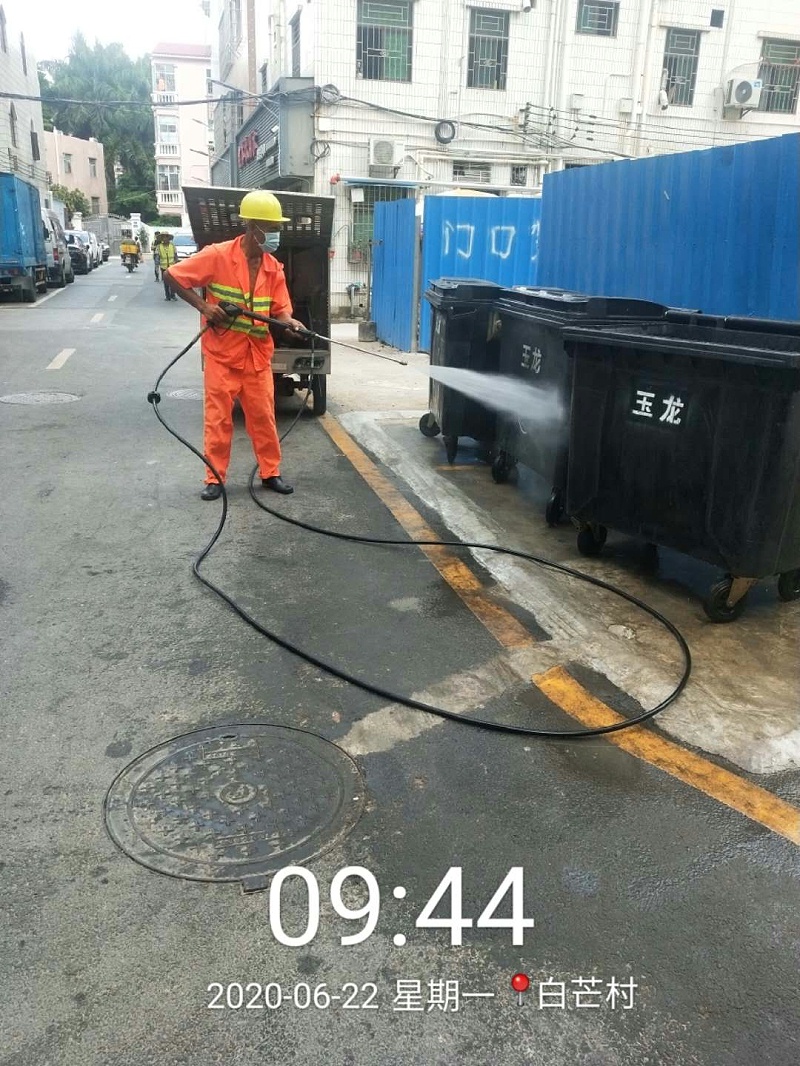环卫垃圾桶清洁-乐冠体育环保