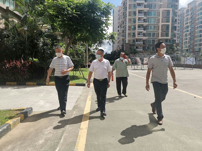 高温与台汛期的安全培训-乐冠体育环保4
