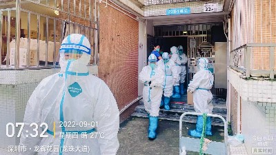 乐冠体育环保-抗疫天使